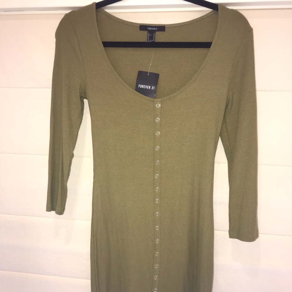 Forever 21 ribbed snap down dress